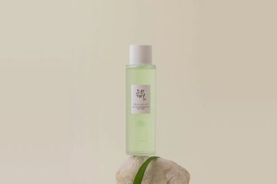 Лек и нежен тоник за лице Beauty of Joseon Green Plum Refreshing Toner AHA+BHA 150ml