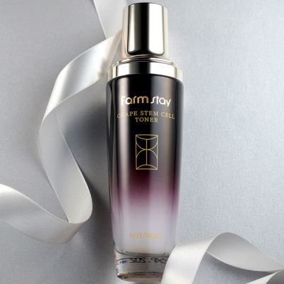 Тонер за лице с гроздови стволови клетки Farmstay Grape Stem Cell Toner 130ml